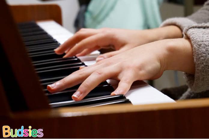 Piano Playing benefits of music for children